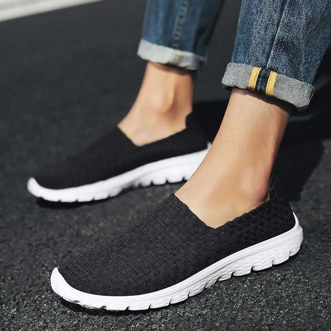 Black knit pattern simple slip on shoe sneaker