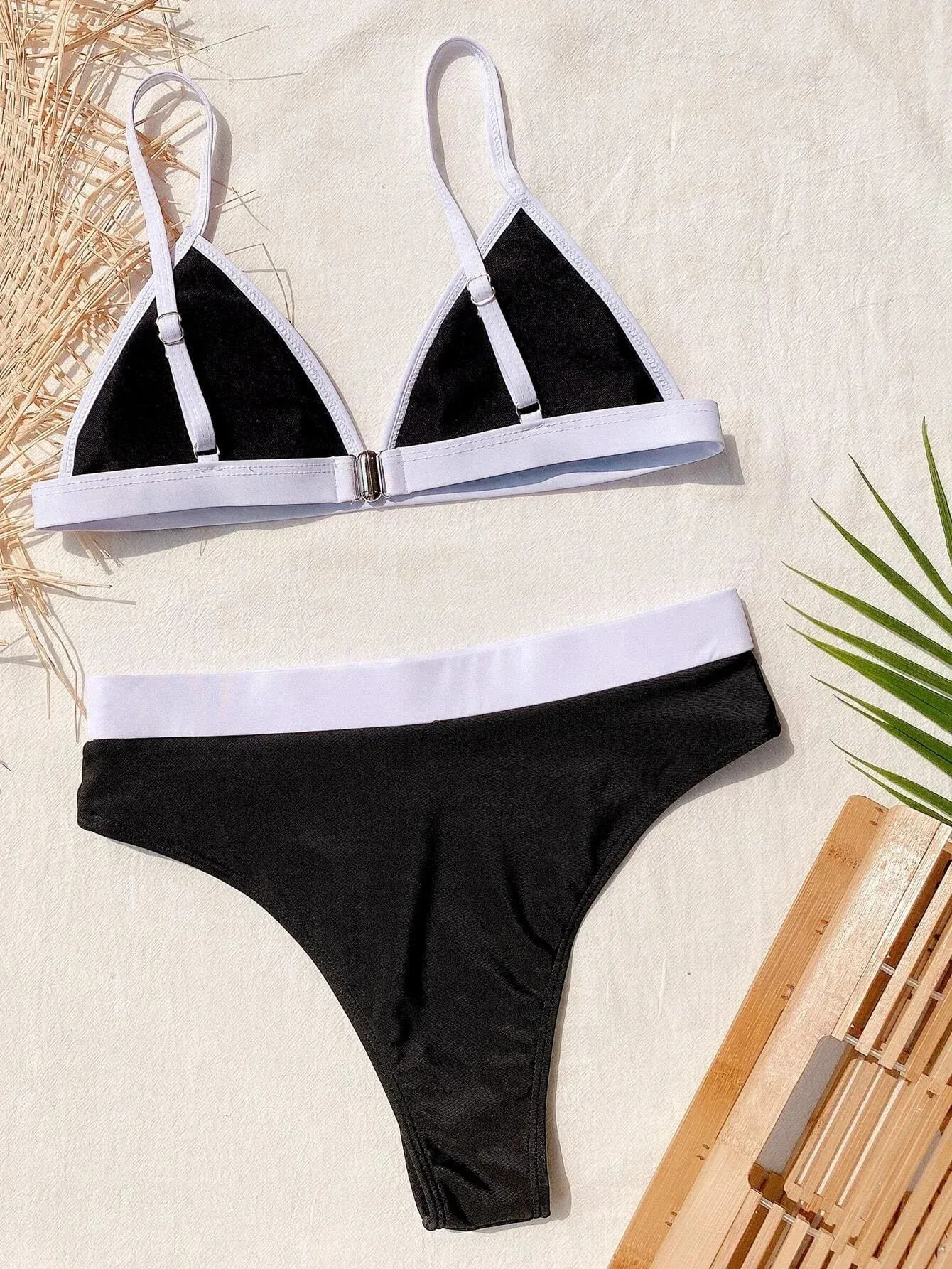 Contrast Binding Triangle Bikini Swimsuit