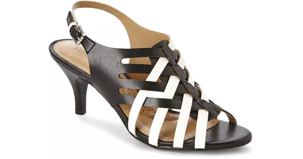 ELLEN TRACY •Sonoma• Black/White  Pump