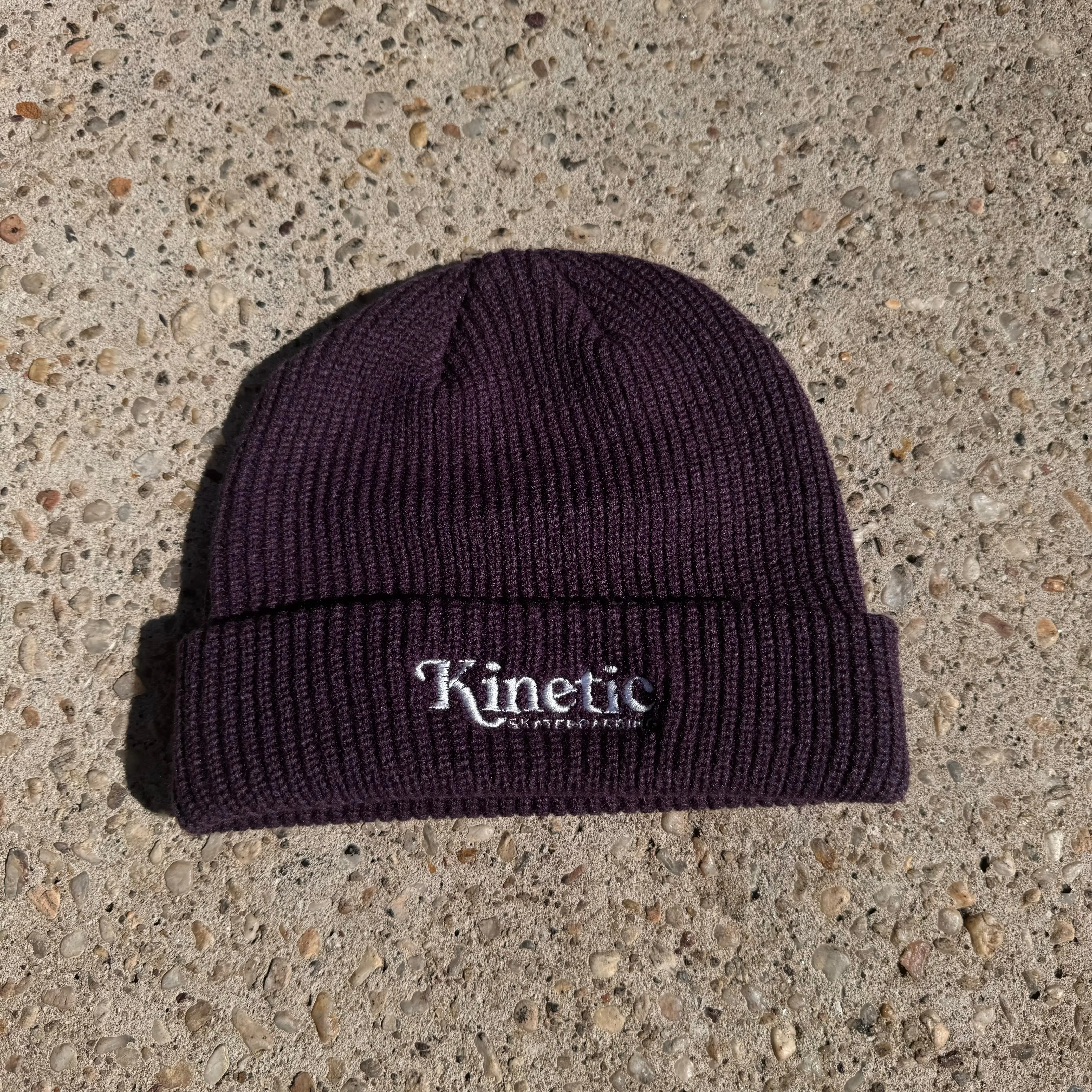 Kinetic Logo Cuff Beanie (Eggplant)